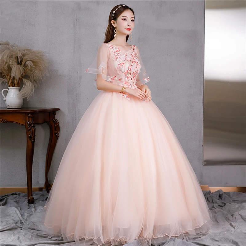 Платье с цветочной аппликацией и жемчужинами платье круглым вырезом рукавом