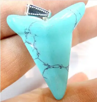 Натуральный драгоценный камень кварц кристалл тигровый глаз бирюзой и зубами