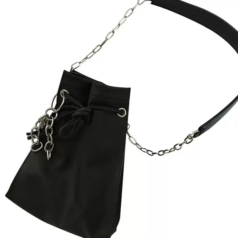 Женская кожаная сумка мешок на цепочке вместительная тоут плечо в американском