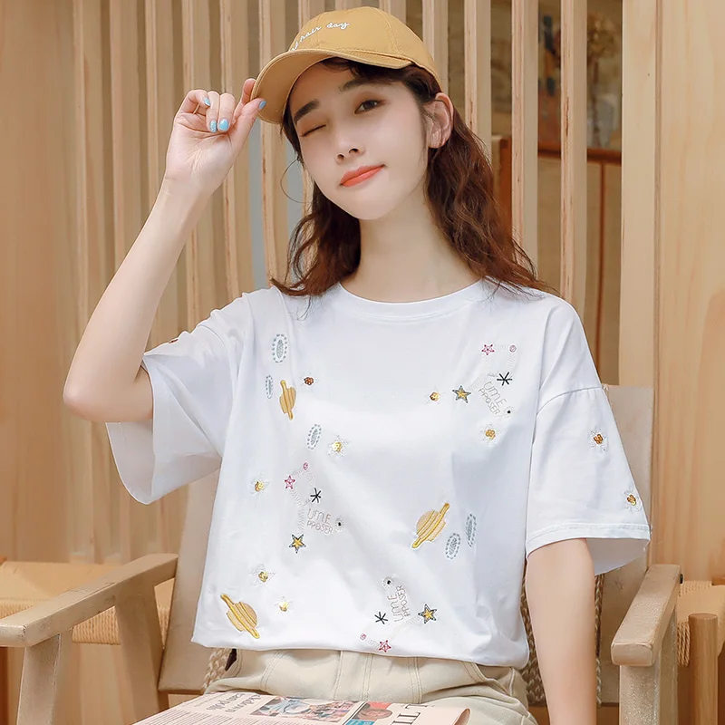 Женская хлопковая свободная футболка с вышивкой белая повседневная черная в