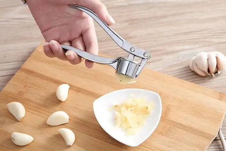 

Бесплатная доставка + оптовая продажа пресс для чеснока гаджет для фруктов и овощей Кухонные инструменты 100 шт./лот оптовая продажа