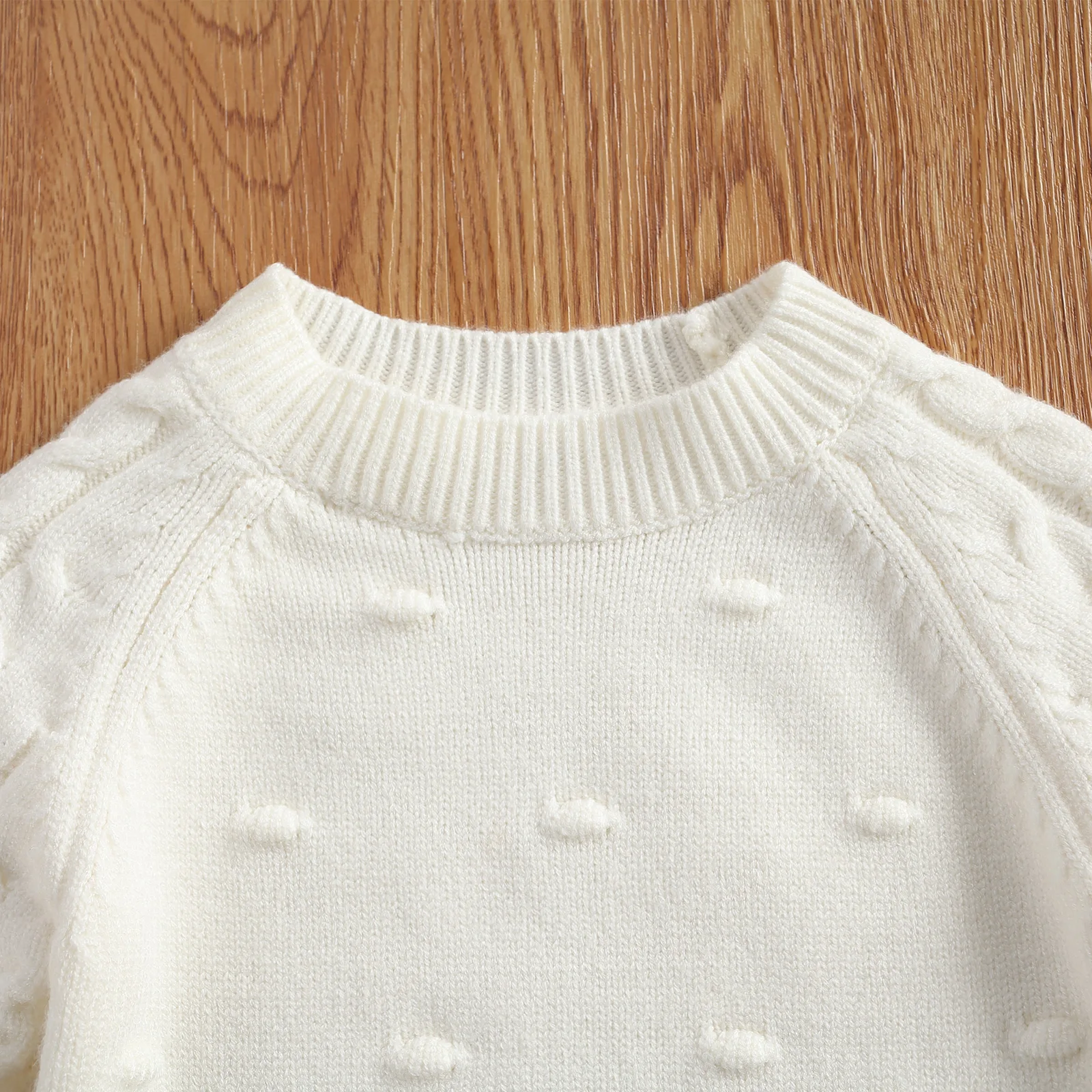 

Girl's Three Piece Set, Infant's Solid Color Crew Neck Long Sleeve Sweater Dot Printed Shorts Bow Hair Band