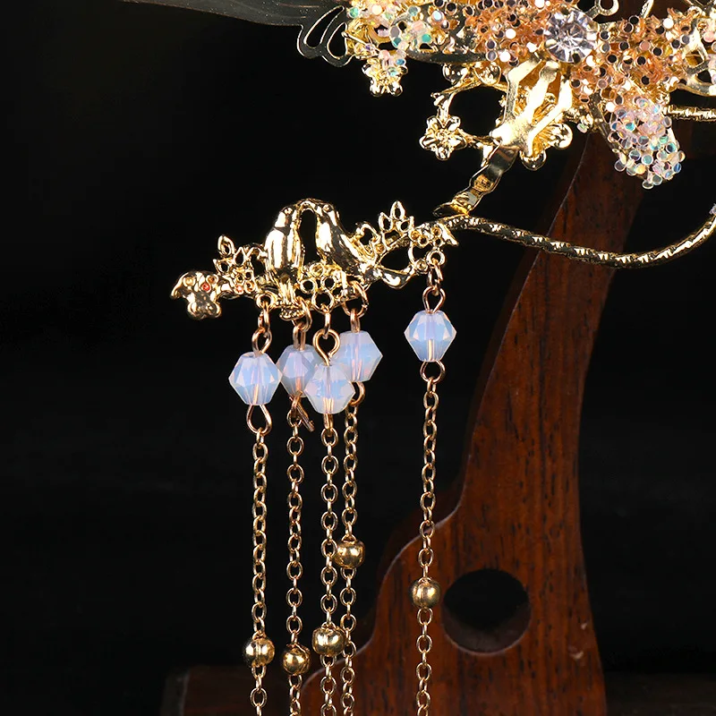 Ажурный китайский винтажный свадебный веер-букет Золотая круглая Веерная