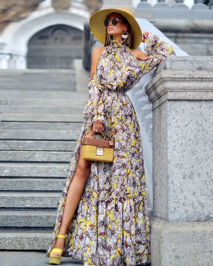 

2019 European and American New Women's Dress Popular Raglan Sleeve Halter Dress