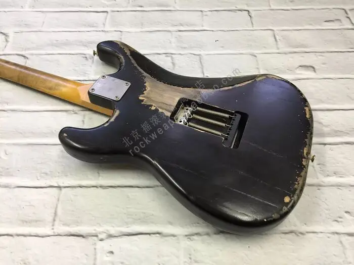 

new relics black electrc guitar , with rosewood fingerboard , high qulity Chinese electric guitar , make all kinds of guitars