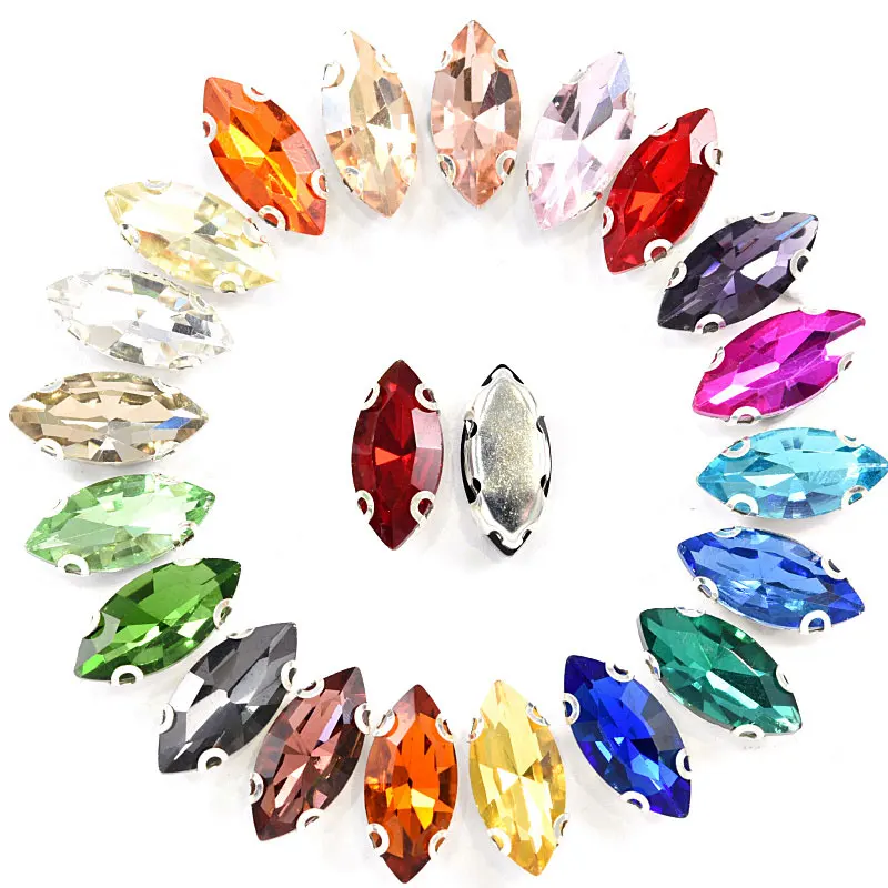 Многоцветные стеклянные стразы шьют на коготь с лошадью из стразов пришивные D