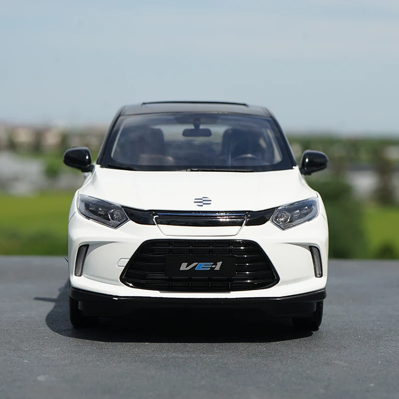 

Литой цинковый сплав игрушечный автомобиль модель 1:18 Honda идея VE-1 новой энергии литья под давлением белый модель автомобиля SUV