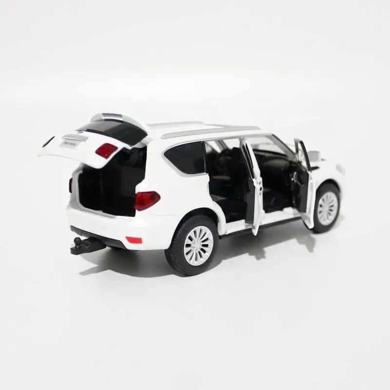 Масштаб 1:32 внедорожник Nissan Patrol Y62 Джек литая модель автомобиля открываемые двери