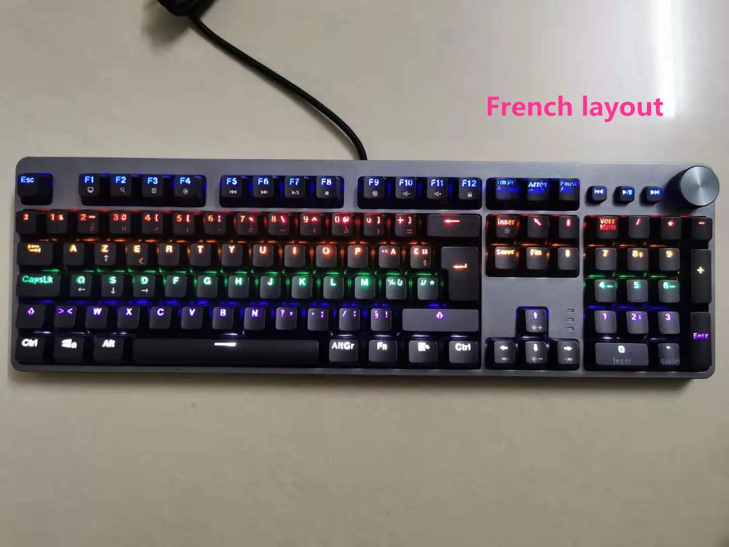 

Wired Gaming Mechanical Keyboard with 104 Keys, Mixed Backlight, Black and Gray With Multi-Function Knobs French/US Layout