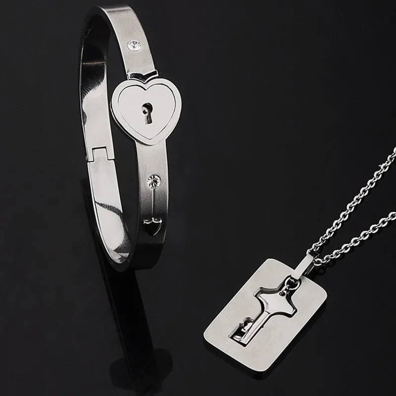 

Women Fashion Concentric Lock Key Titanium Steel Stainless Steel Jewelry Bracelet Necklace Couple Sets