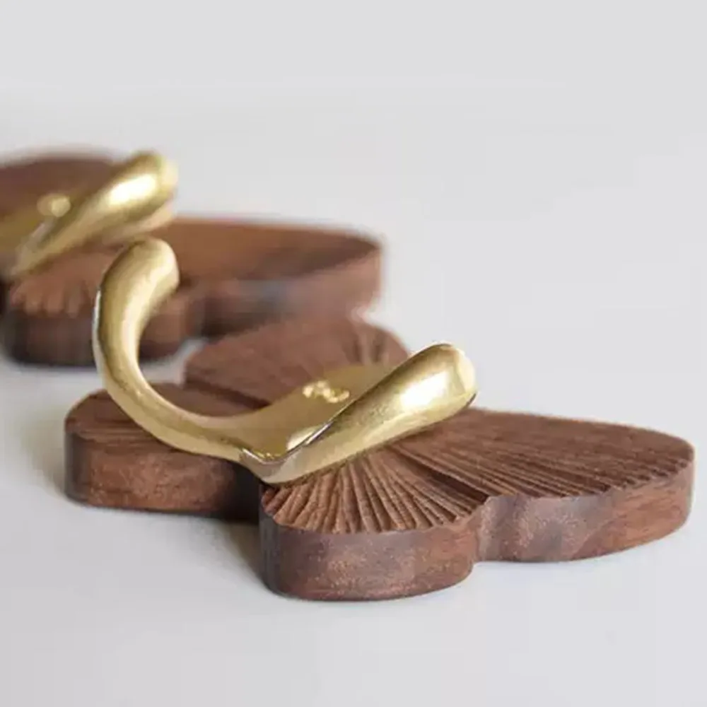 

1Pc Home Durable Wooden Hook Coat Hanger Key Hook Creative Wood Wall Hanger