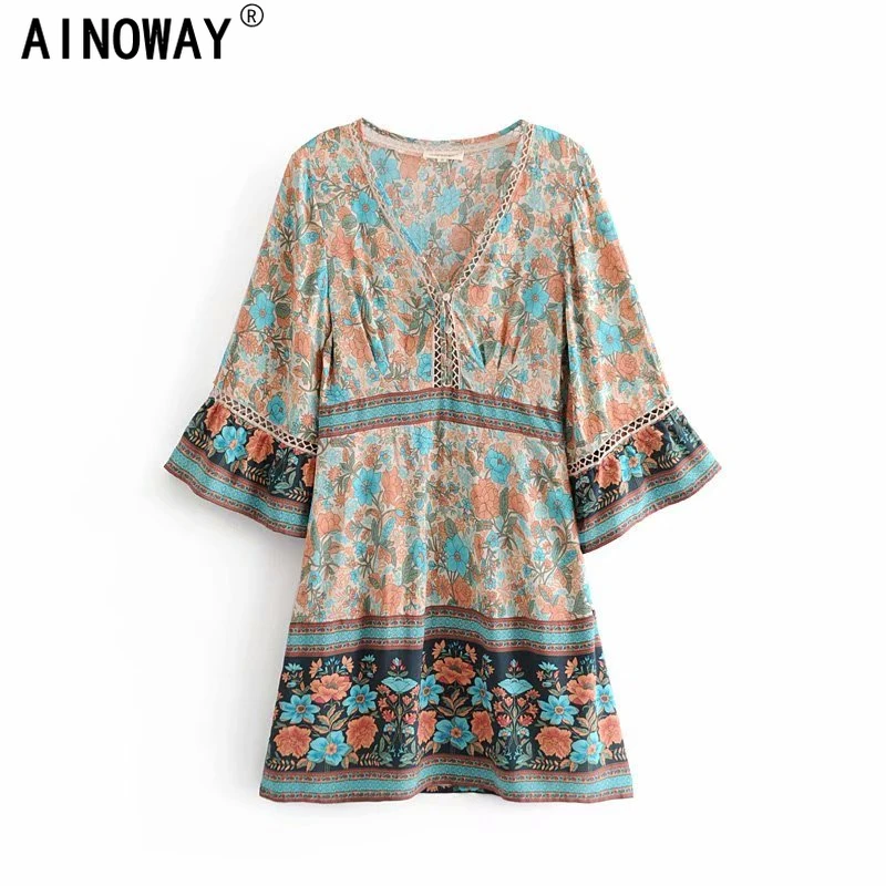 Женское винтажное платье в стиле хиппи фиолетовое богемное мини с цветочным