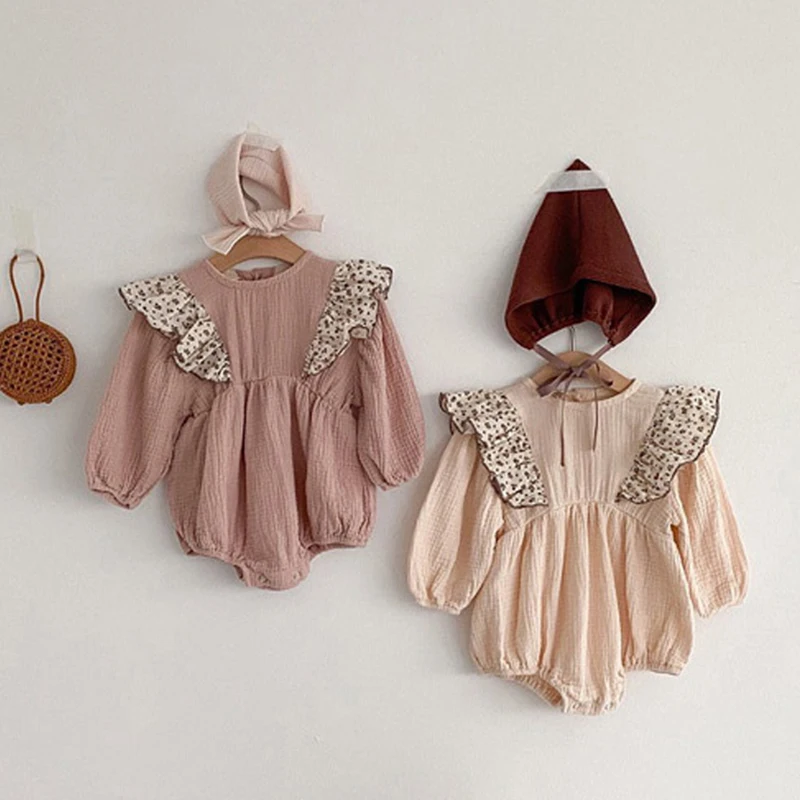 

Одежда для маленьких девочек с цветочным рисунком в Корейском стиле, новинка, однотонные Комбинезоны для маленьких мальчиков, свободные це...