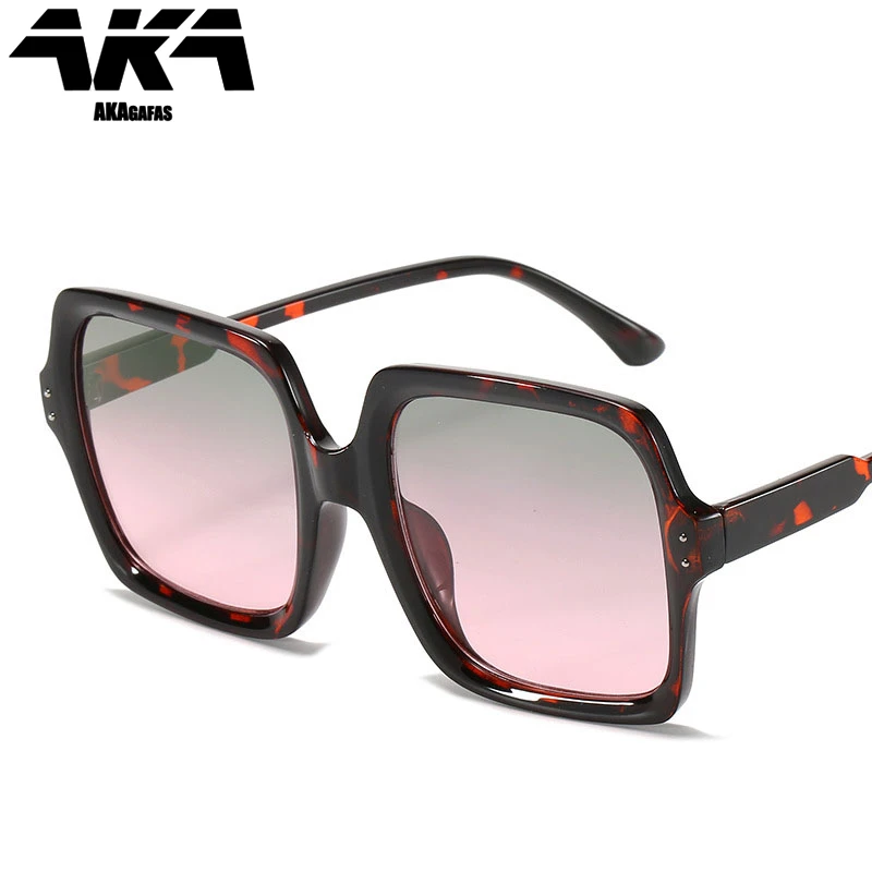 

AKAgafas Oversized Sunglasses Women Gradient Sun Glasses For Women Vintage Eyewear Brand Designer Sunglass Women Luxury Okulary