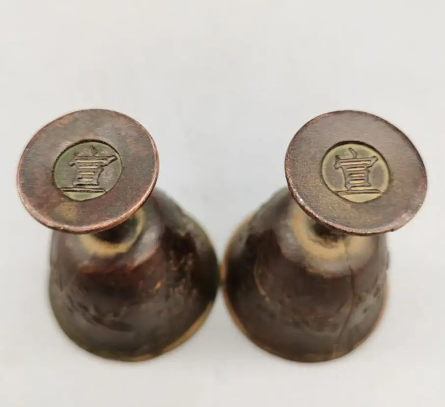 

China brass archaize small wine cup crafts statue A pair