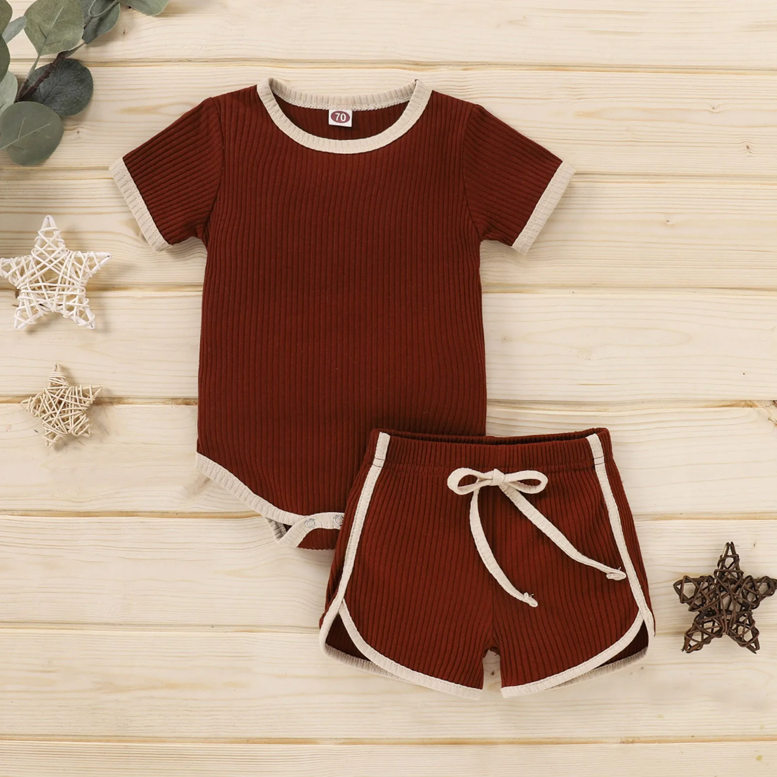 

The new 2021 baby boy and baby fashion cute short-sleeve striped solid-color T-shirt hemp rope shorts set