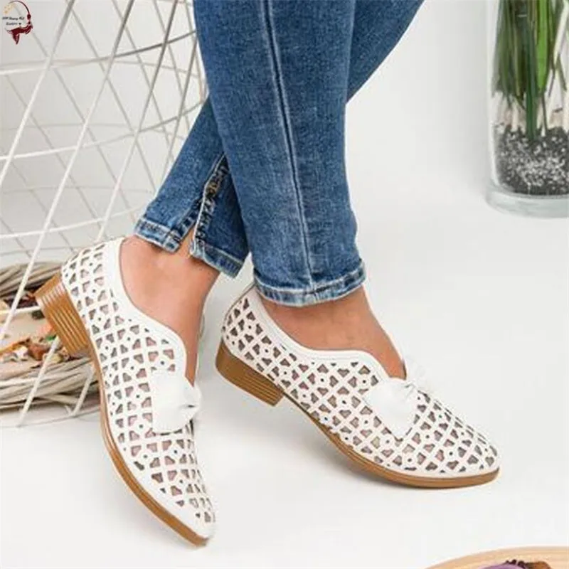 Женские открытые пляжные туфли сандалии на низком каблуке с острым носком без