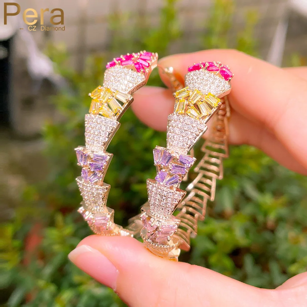 

Pera Brand Design Light Yellow Gold Baguette Cubic Zirconia Charm Big Circle Hoop Earring for Women Party Jewelry pendiente E762