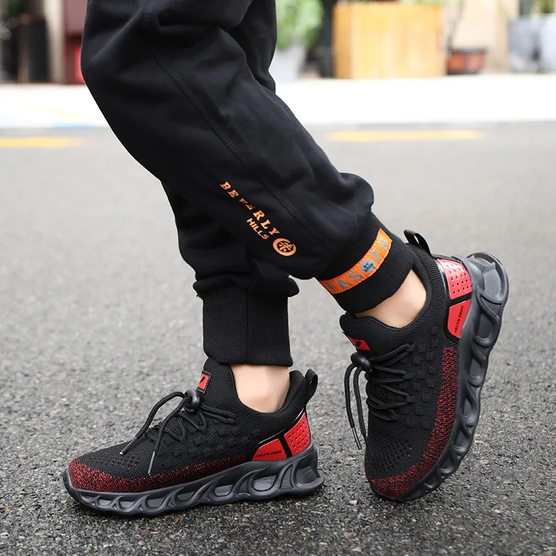 

Children Casual Shoes Children Boys Flying Lightweight Breathable Mesh Sneakers Children Girls Soft-soled Non-slip Walking Shoes