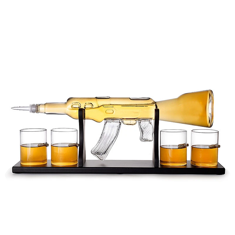 

AK47 Gun Shape Whisky Glass Wine Container Glass Decanter Set Drinking Vessel Wine Container With 4 Cups 1 Pine Wood Support