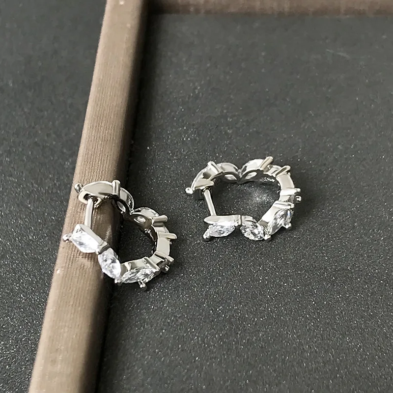 

UMGODLY Fashion Earring Silver Color Festival Circle Earrings Female Personality All-match Holiday Woman Jewelry New Gift