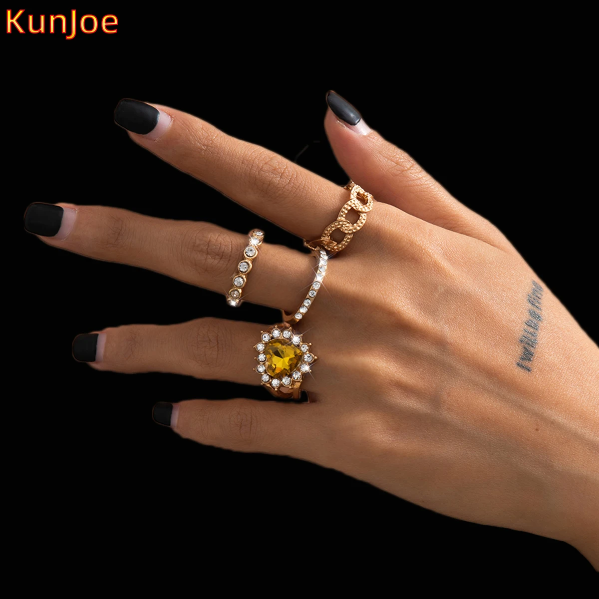 

KunJoe 4pcs/set New Fashion Heart Crystal Zircon Rings Sweet Elegant Ring For Women Finger Ring Jewelry Bridal Gift Delicate