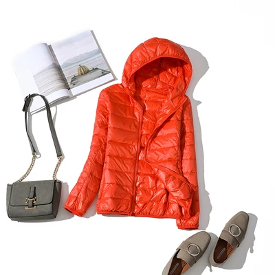 Orange Hooded Размера плюс Для Женщин Легкая зимняя куртка-пуховик пальто 90% Белое пуховое пальто леди Зимнее пальто с капюшоном с длинным рукавом, тонкий теплый короткое пальто на молнии - Цвет: Orange Hooded