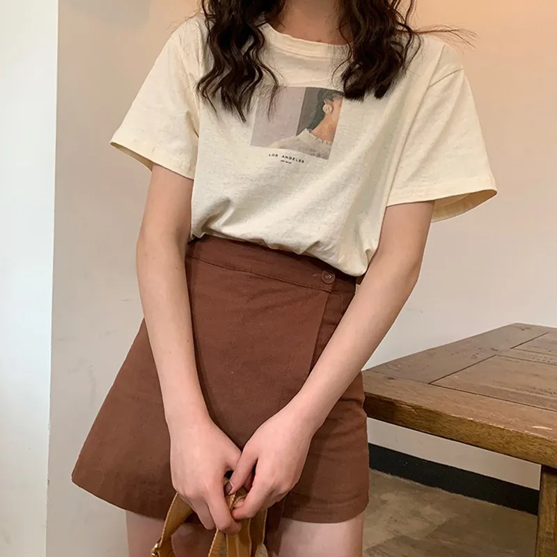 Женская Винтажная футболка с принтом в виде персонажей о вырезом и коротким