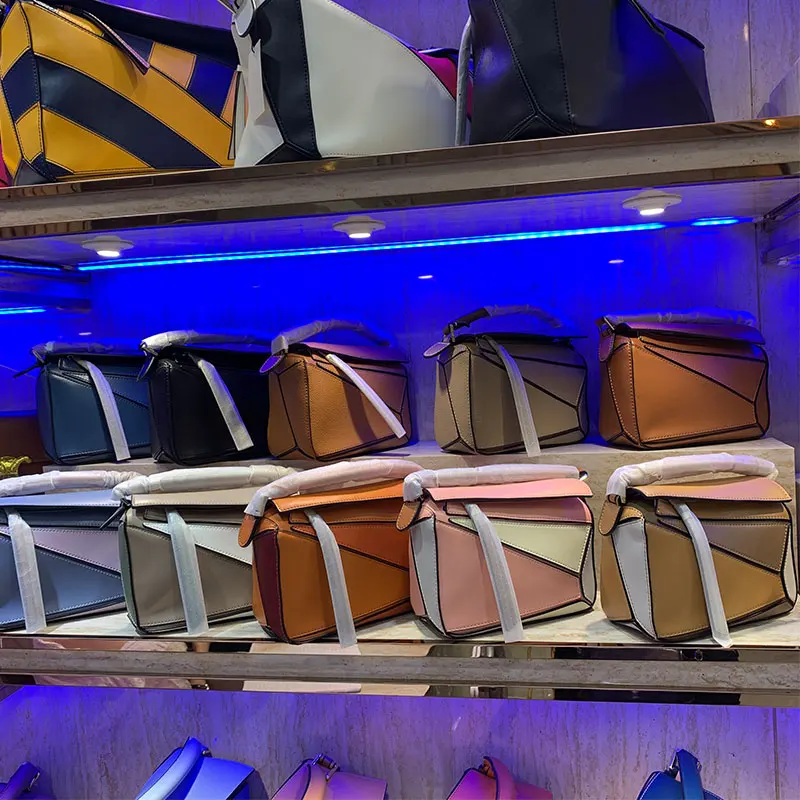 

2021 new summer stitching classic geometric soft leather big bag high quality handbag shoulder messenger diamond pillow bag