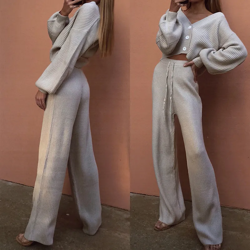 Женский вязаный кардиган с V-образным вырезом на шнуровке |