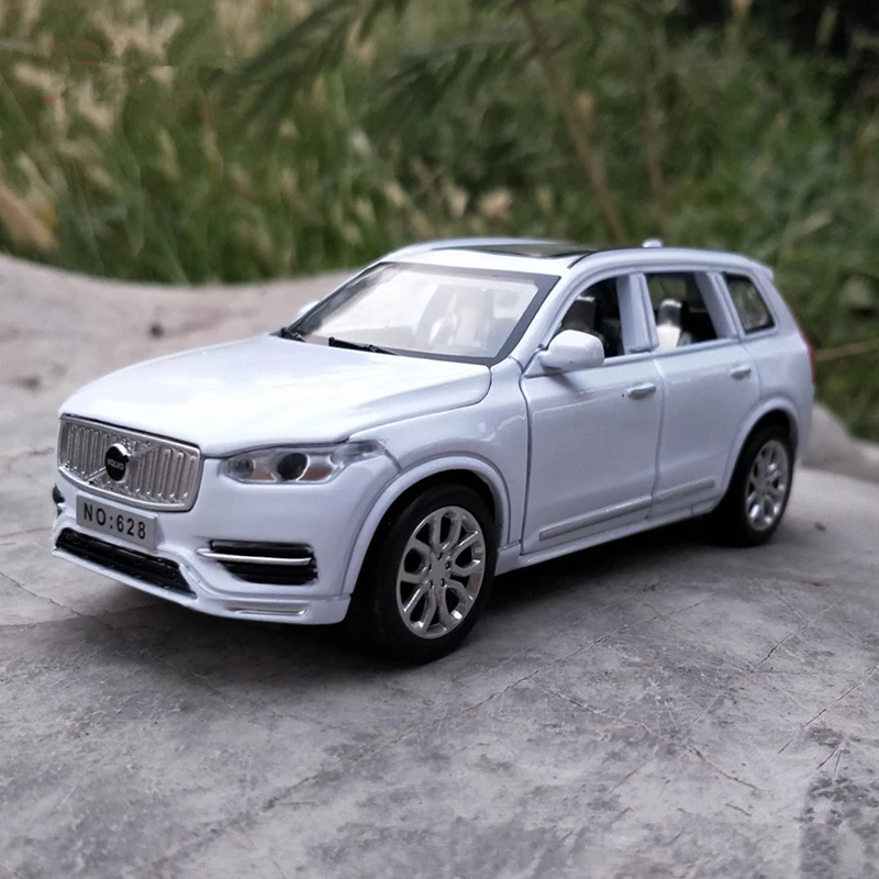 

1:32 VOLVO XC90 SUV Alloy Car Diecasts & Toy Vehicles Toy Car Metal Collection Model car Model High Simulation Toys For Kids
