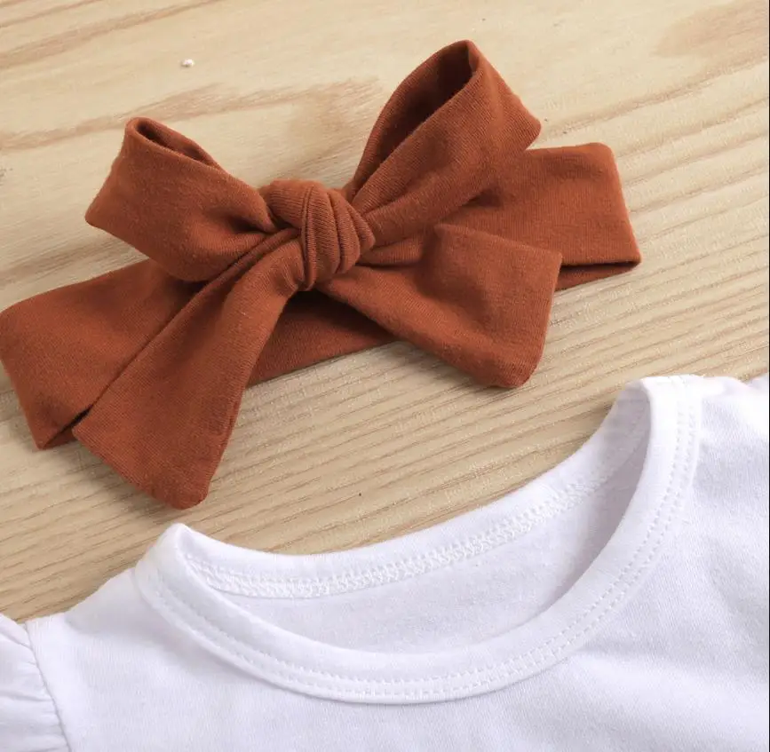 

Kids Summer Baby Fashion Clothing Set Three Piece Suit Sweet Solid Color Fly Sleeve T-shirt and Suspender Shorts with Headband