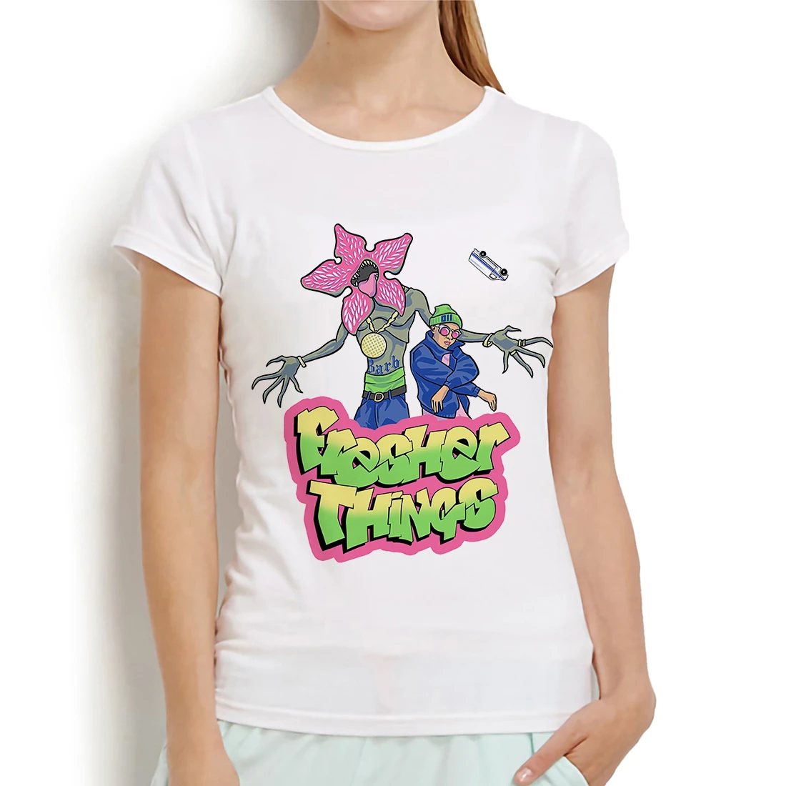 Женская футболка с надписью очень странные свежие дела|Футболки| |