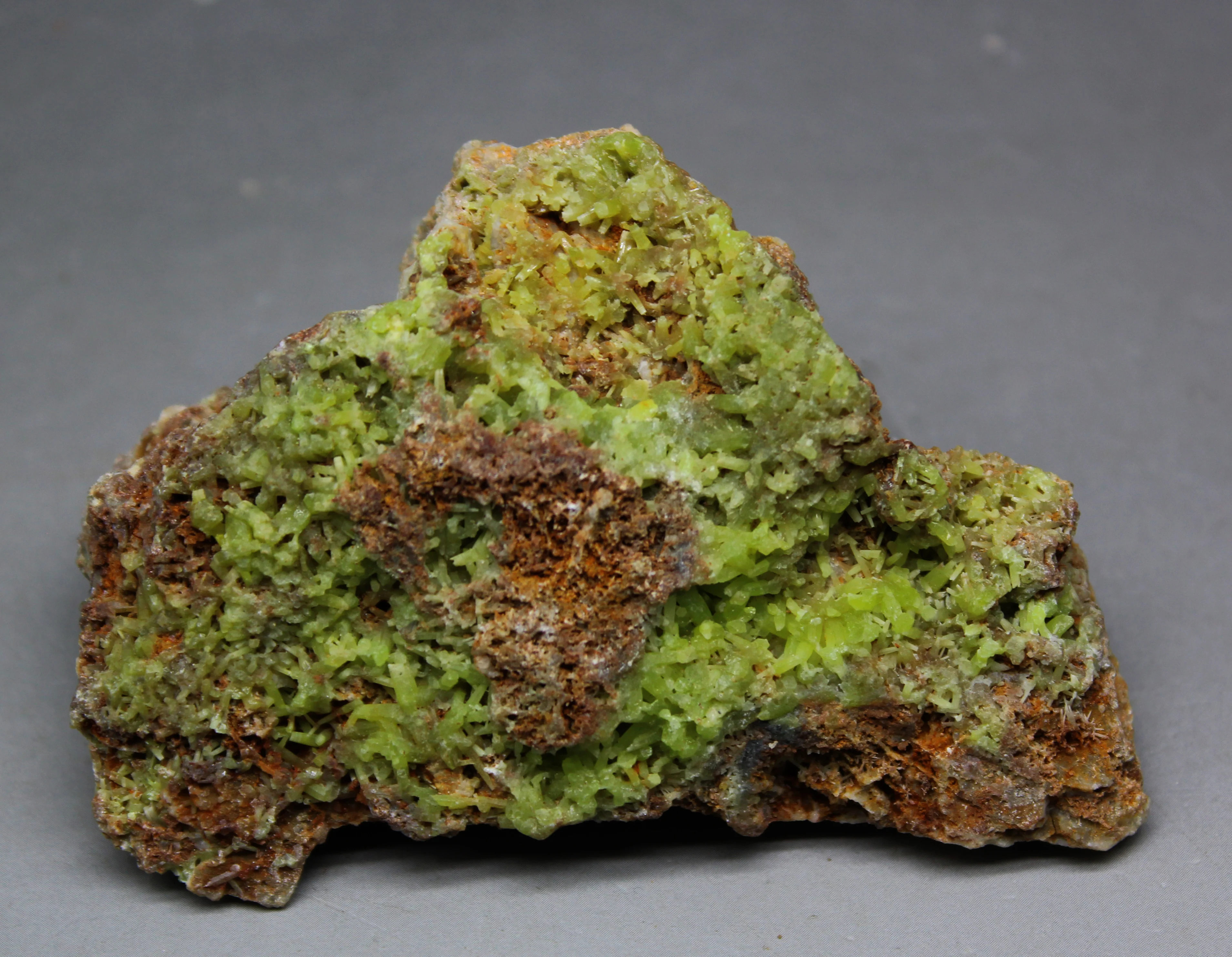 114g Natural RARE Pyromorphite green lead ore natural mineral crystals teaching specimen collection from China | Дом и сад