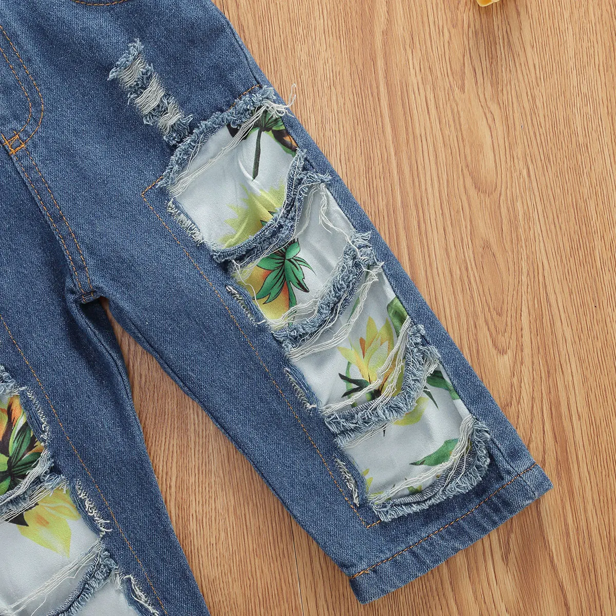 Летний джинсовый комбинезон для маленьких девочек с рваными дырками в технике