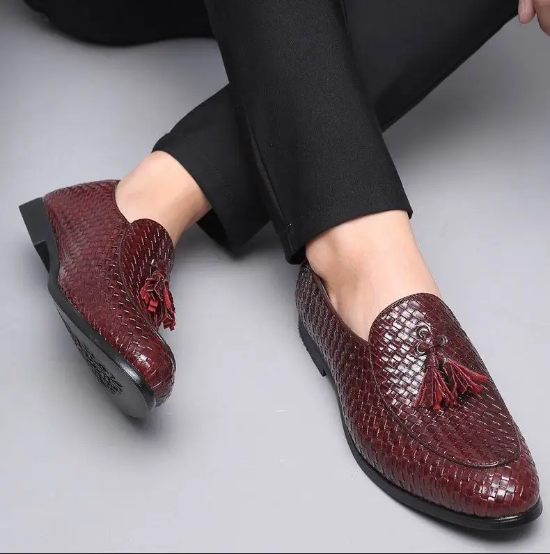 

ERRFC Designer British Men Black Casual Shoes Slip On Tassel Trending Leisure Shoes Man Knit Loafer Shoes Red Plus Size 47 48