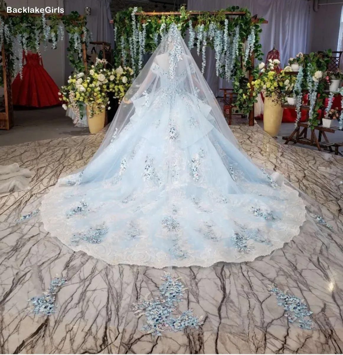 Элегантное свадебное платье с аппликацией цветы Иллюзия Высокая шея Тюль