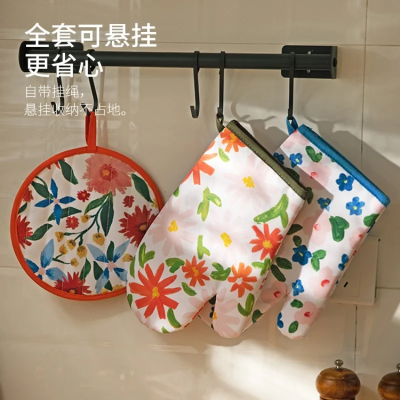 

Insulation Gloves Anti-scalding Thickened Kitchen Special Baking Heat-resistant High-temperature Oven Microwave Oven Gloves
