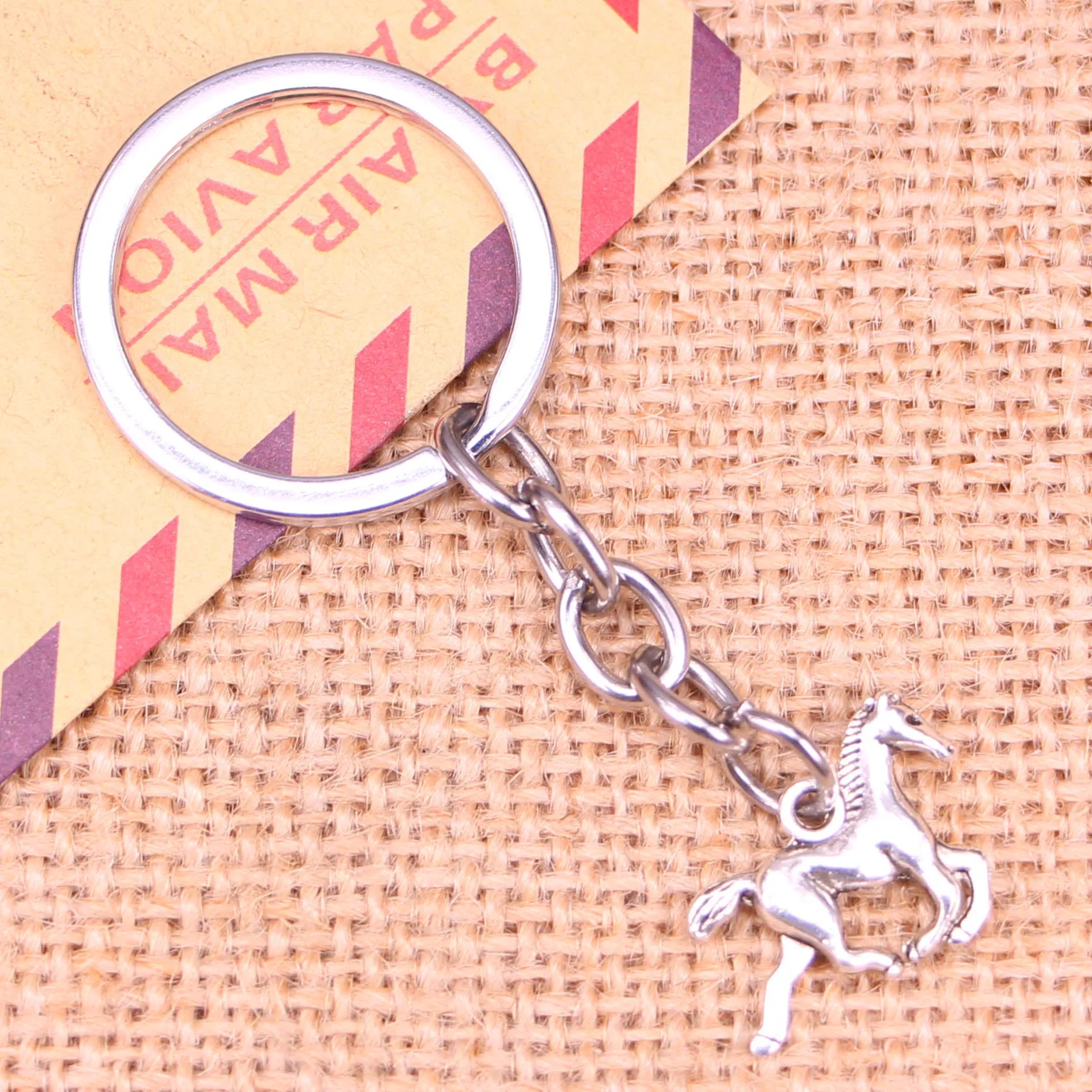 

20 шт., новинка, модный брелок, 22x15 мм, подвеска в виде бегущей лошади, сделай сам, мужская бижутерия, брелок для автомобиля, кольцо, держатель, с...