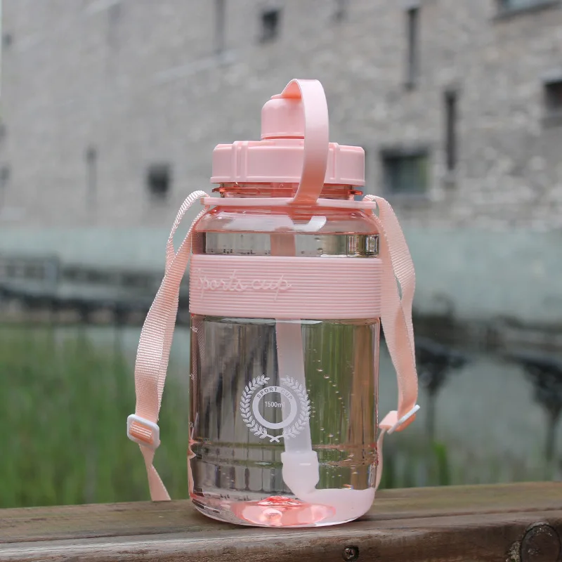 

Пластиковая спортивная чашка для воды 1500 мл, Корейская креативная портативная большая чашка, милая Повседневная чашка для студентов, оптов...