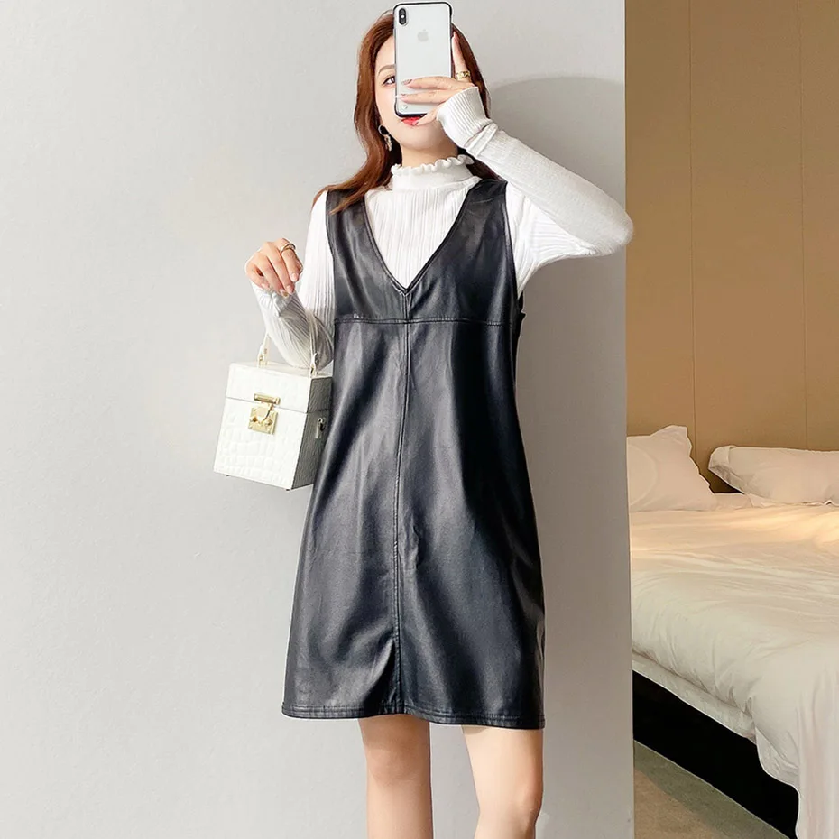 

Vintage Leather Dress Female Korean Black Dress Women Fashion V-Neck Spaghetti Strap Above Knee PU Dress Loose Casual Vestidos