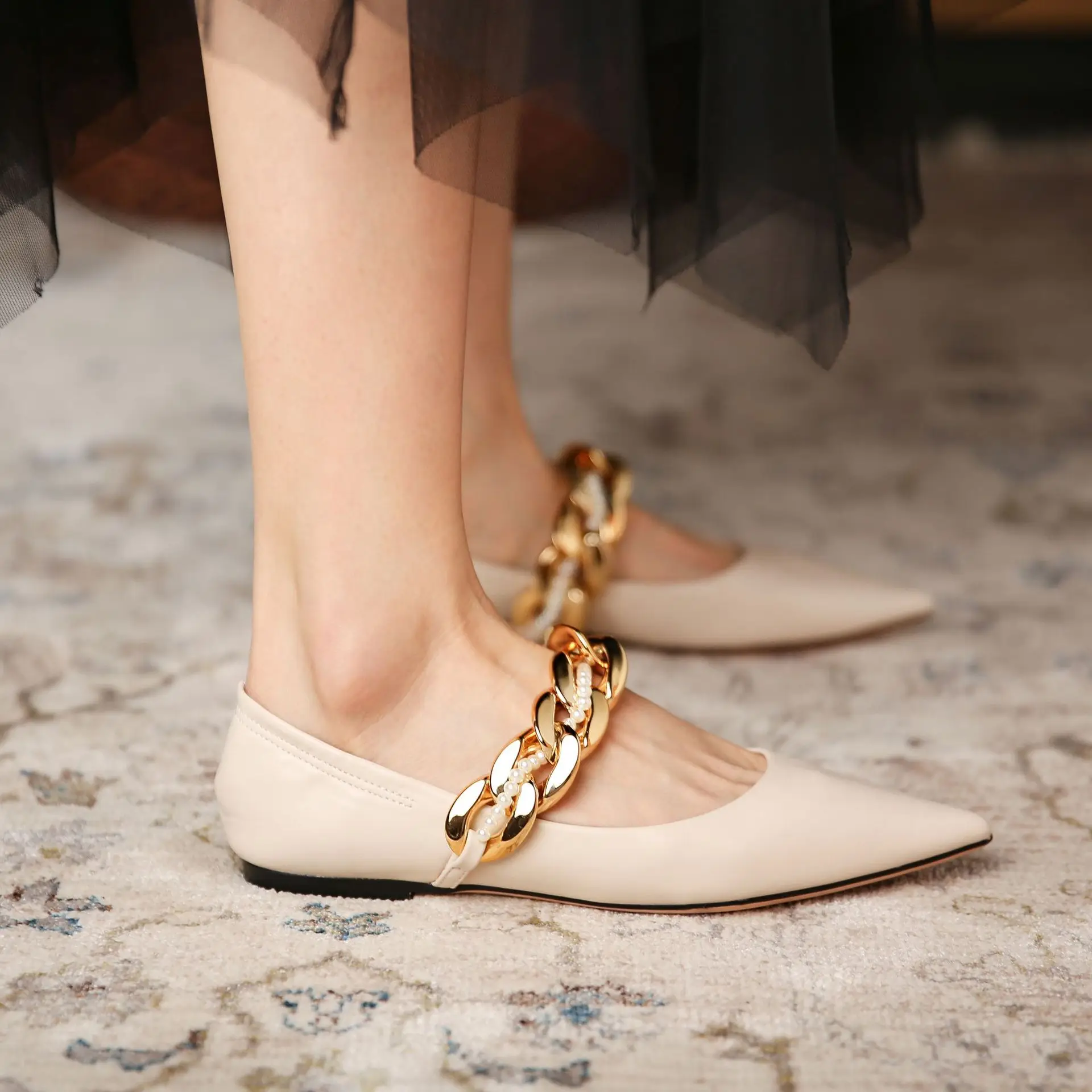 

2021 spring and summer new pointed toe low-top solid color fashion white casual fashion comfortable flat shoes women's shoes