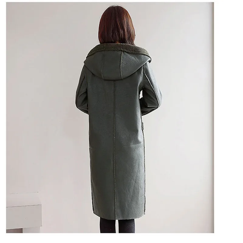 Женская Длинная кожаная куртка черная теплая из искусственной кожи большие