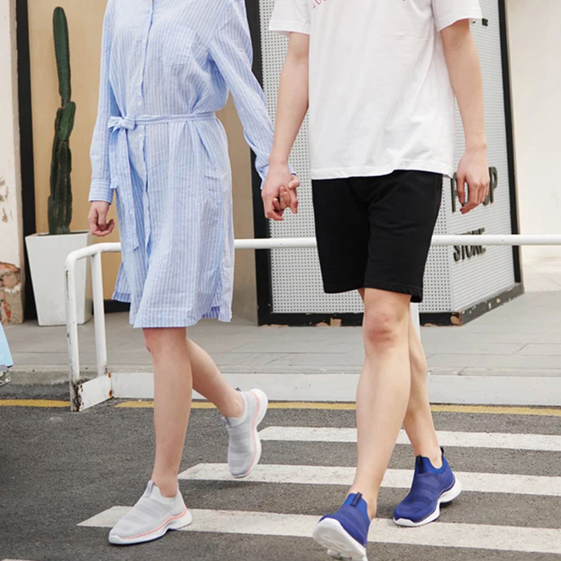 Легкая прогулочная пара повседневных туфель плетеный верх цельный Носок дышащая