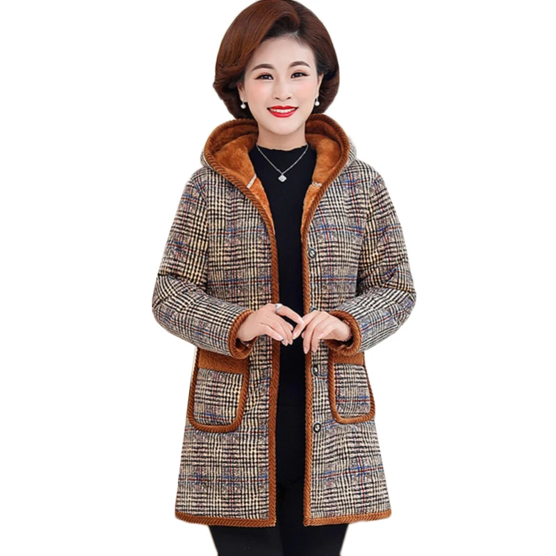 Зимняя женская куртка новая верхняя одежда с капюшоном и принтом плотная теплая