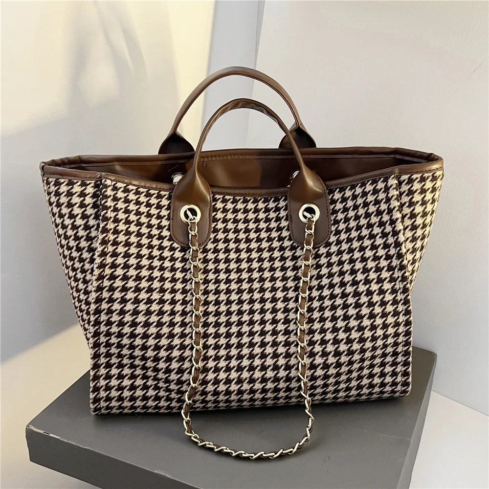 

Hot Sale Woolen Cloth Plaid Large Chain Tote Shoulder Bags For Women Brand Designer Shopping Work Ladies Handbags Winter 2021