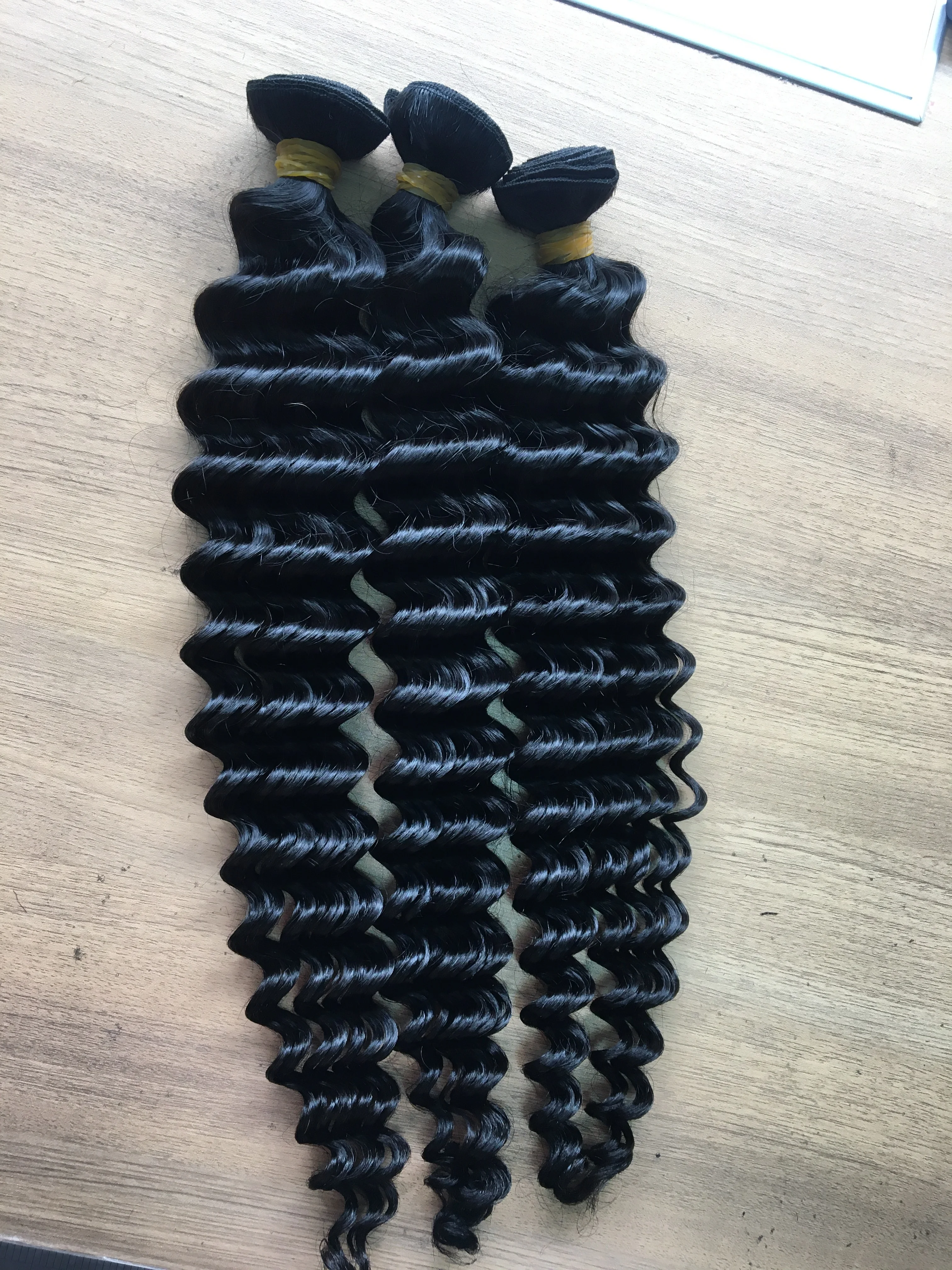 Berryshair перуанские человеческие волосы крупные волнистые пучки натуральный цвет