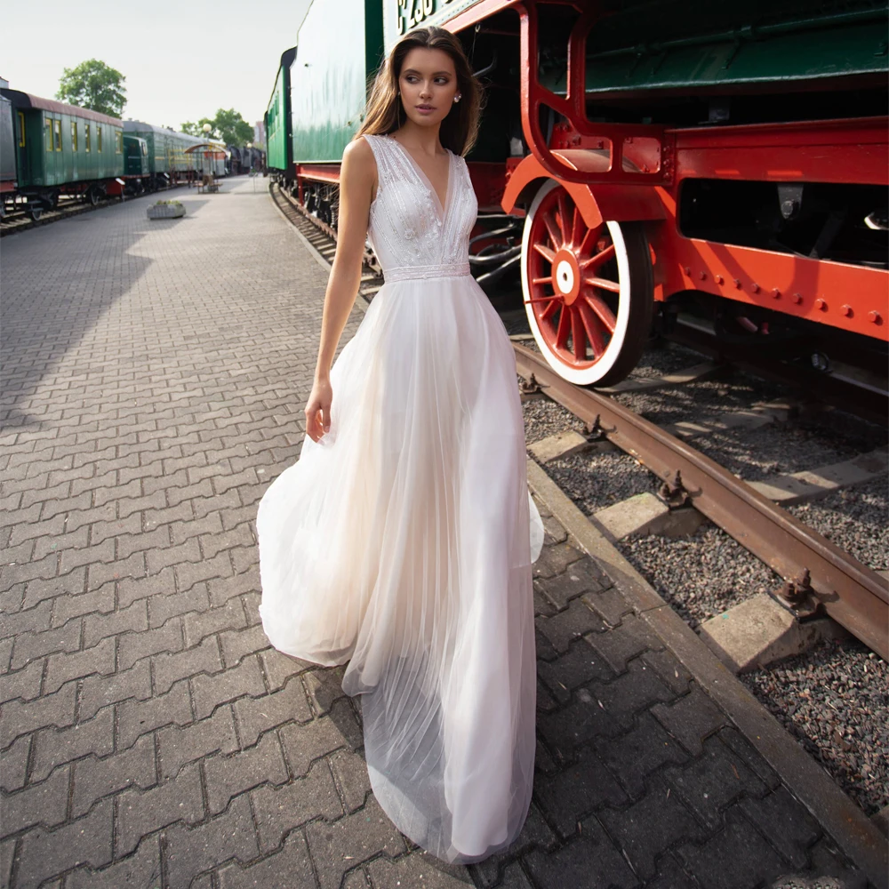 

Sexy Wedding Dresses Chiffon Appliques V-Neck Sleeveless Backless Pleat A-Line Bridal Gowns Novia Do 2021 New Party