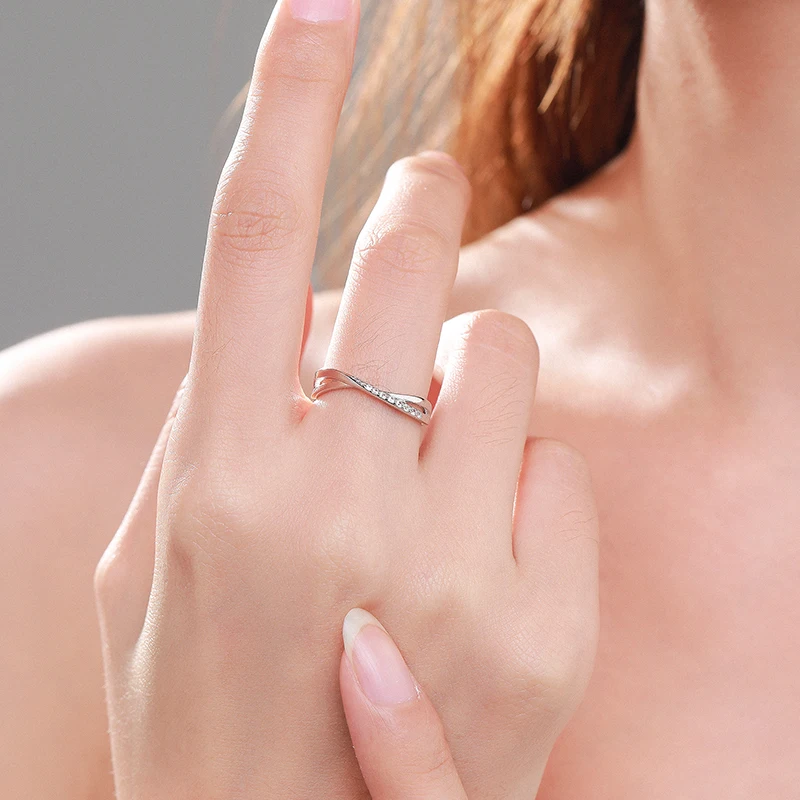 Женское кольцо из серебра 925 пробы с фианитом | Украшения и аксессуары