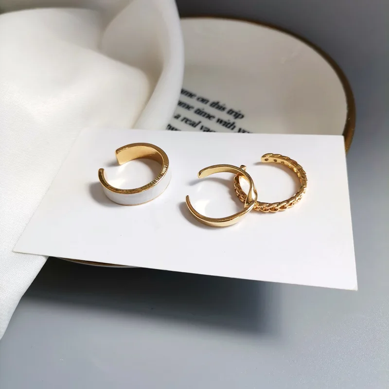 

2021 new personality fashion simple temperament ring Valentine's Day present Ladies accessories Ladies ring Christmas ornaments